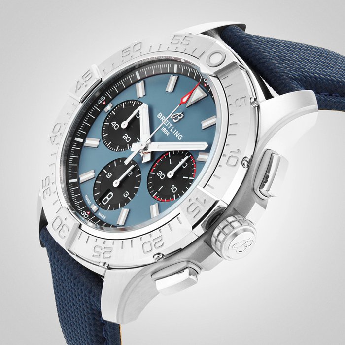 Breitling Avenger Cronografo B01 44mm Orologio Uomo Pelle Blu AB0147101C1X1 - immagine 5