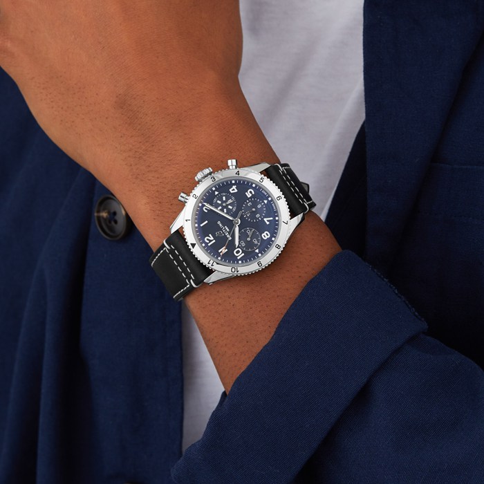 Cronografo Breitling Classic AVI 42 Tribute to Vought F4U Corsair Orologio con cinturino in pelle A233801A1C1X1 - immagine 3