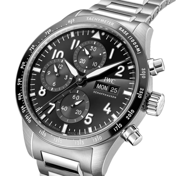 IWC Pilot Performance Chronograph 41mm AMG Orologio da uomo in titanio nero IW388304 - immagine 3