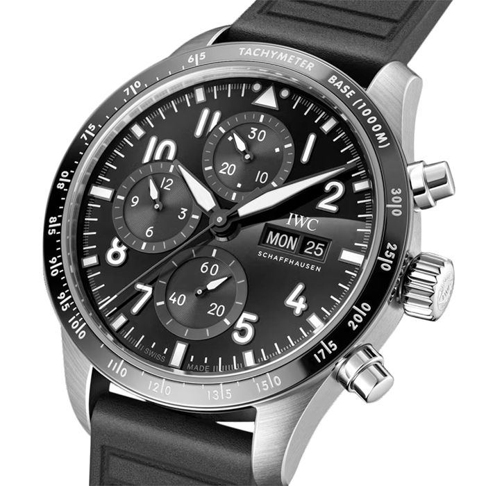 IWC Pilot Performance Cronografo 41mm AMG Uomo Orologio in gomma nera IW388305 - immagine 3