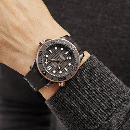 Omega Seamaster Diver 300M Co-Axial Master Chronometer Orologio da uomo 43,5 mm O21062442001001 - immagine 3