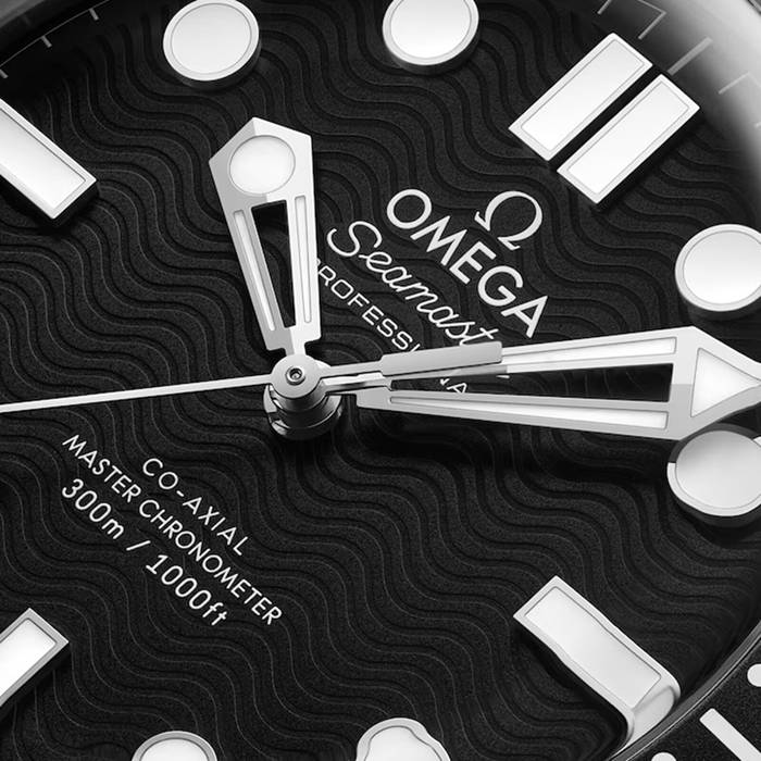 Omega Seamaster Diver 300M Quadrante Nero 42mm Orologio Automatico Uomo O21032422001003 - immagine 4