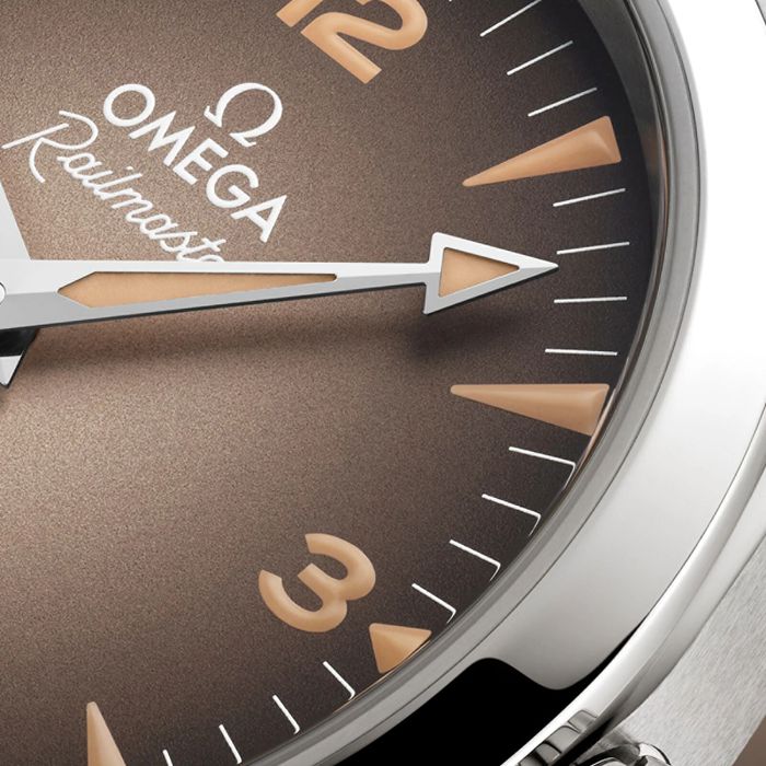 Omega Seamaster Railmaster 38mm Orologio Uomo Marrone O23510382013001 - immagine 3