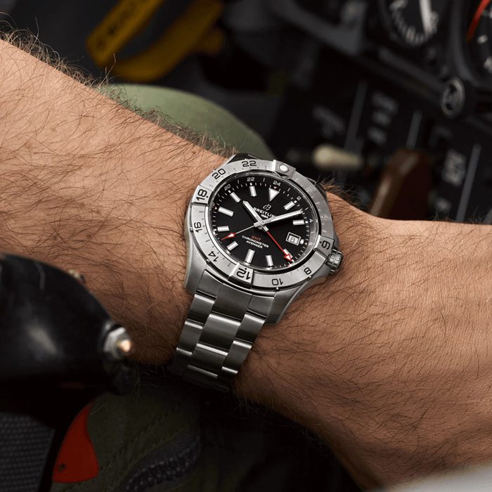 Orologio Breitling Avenger Automatic GMT 44mm Uomo Nero Acciaio Inox A32320101B1A1 - immagine 5