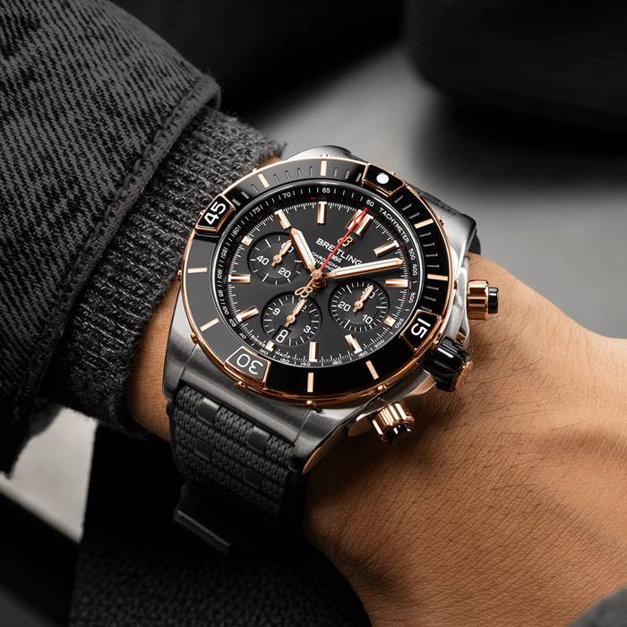 Orologio Breitling Super Chronomat B01 44 in acciaio inossidabile e oro rosso 18k UB0136251B1S1 - immagine 5
