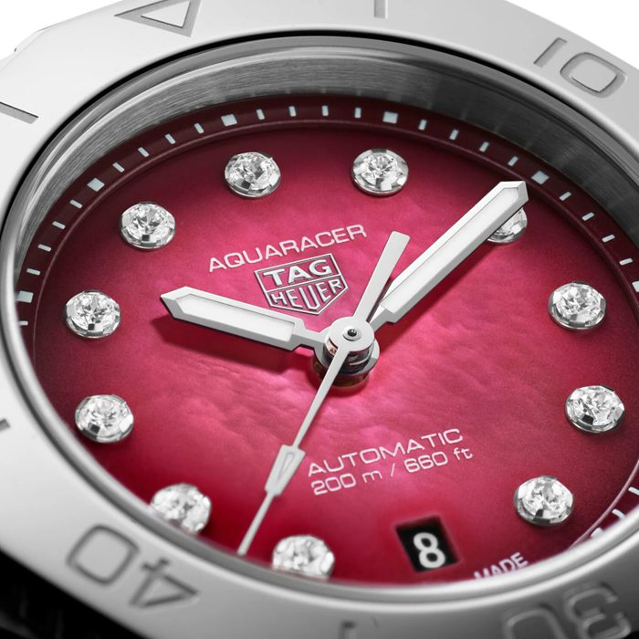 Orologio TAG Heuer Aquaracer Professional 200 Date 30mm Donna Rosso WBP2414.BA0622 - immagine 3