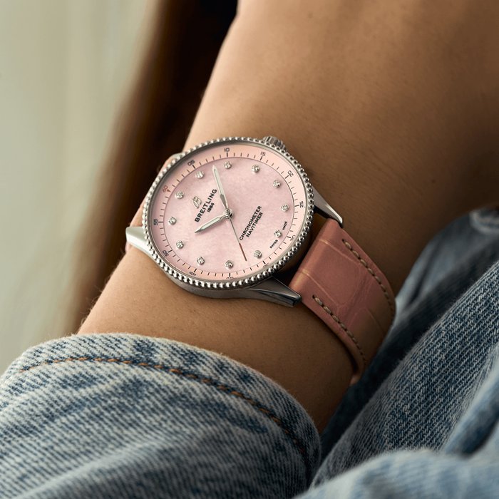 Orologio da donna Breitling Navitimer 32 mm Madreperla rosa Alligatore A77320D91K1P1 - immagine 5
