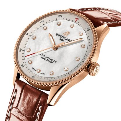 Orologio da donna Breitling Navitimer 32mm Bianco Madreperla Alligatore 18k Oro Rosso R77320E61A1P1 - immagine 3