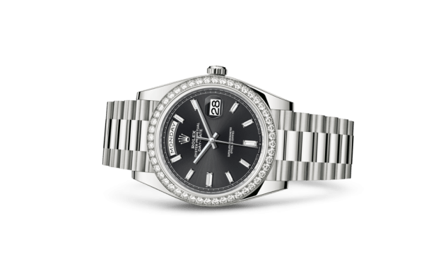 Replica Rolex Day-Date 40 Oyster 40 mm oro bianco e diamanti 228349RBR - immagine 2