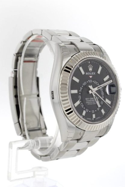 Replica Rolex Sky Dweller Quadrante Nero Lunetta Oro Bianco Oyster 326934 - immagine 3
