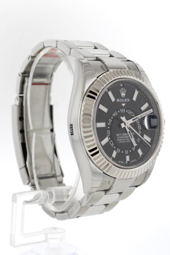 Replica Rolex Sky Dweller Quadrante Nero Lunetta Oro Bianco Oyster 326934 - immagine 3